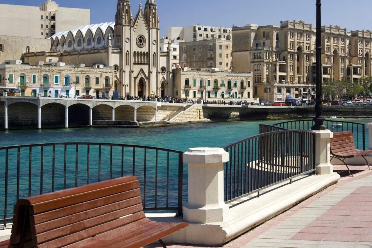Picturesque Sliema Pad Steps From The Seafront Apartment Exterior photo