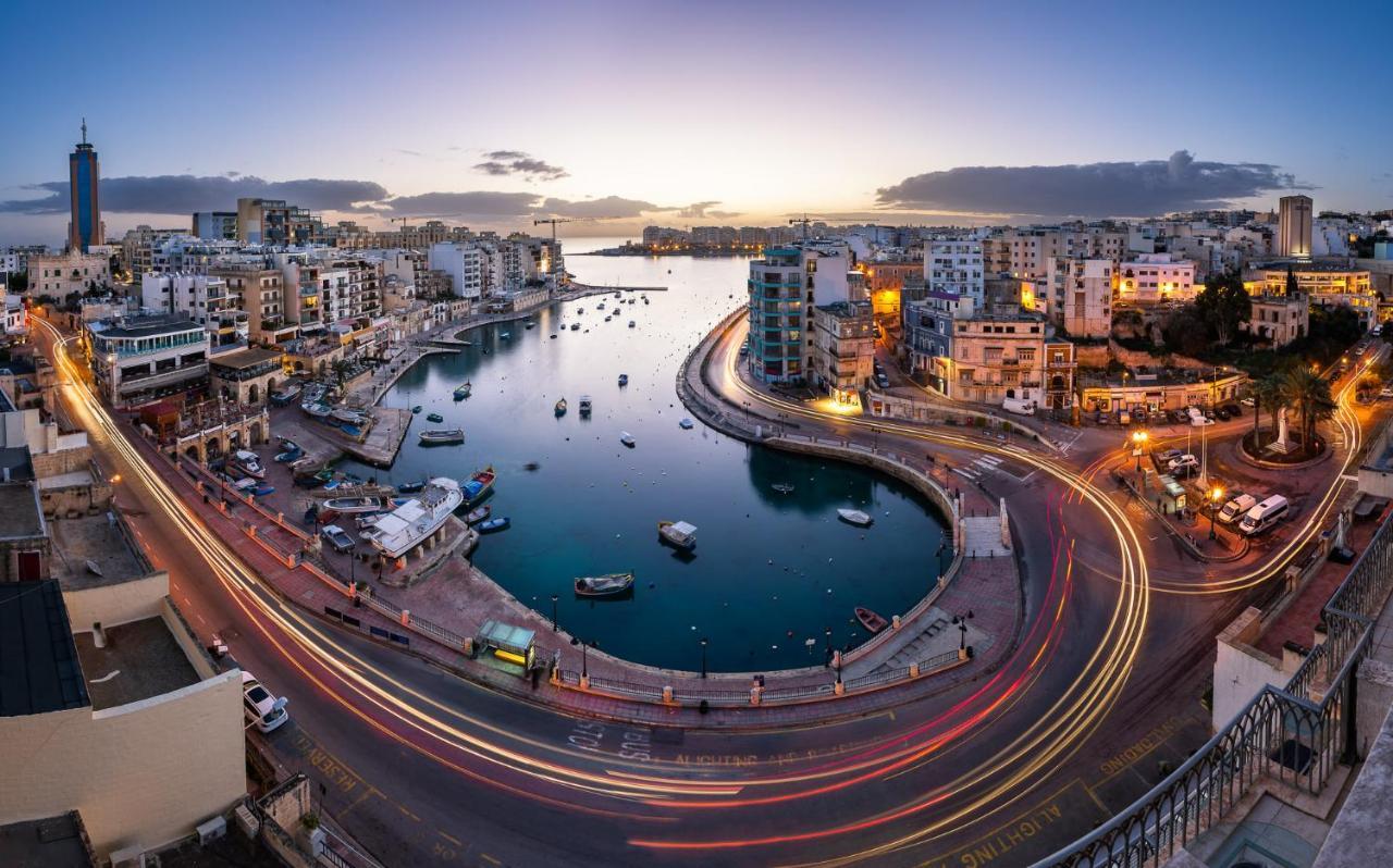 Picturesque Sliema Pad Steps From The Seafront Apartment Exterior photo