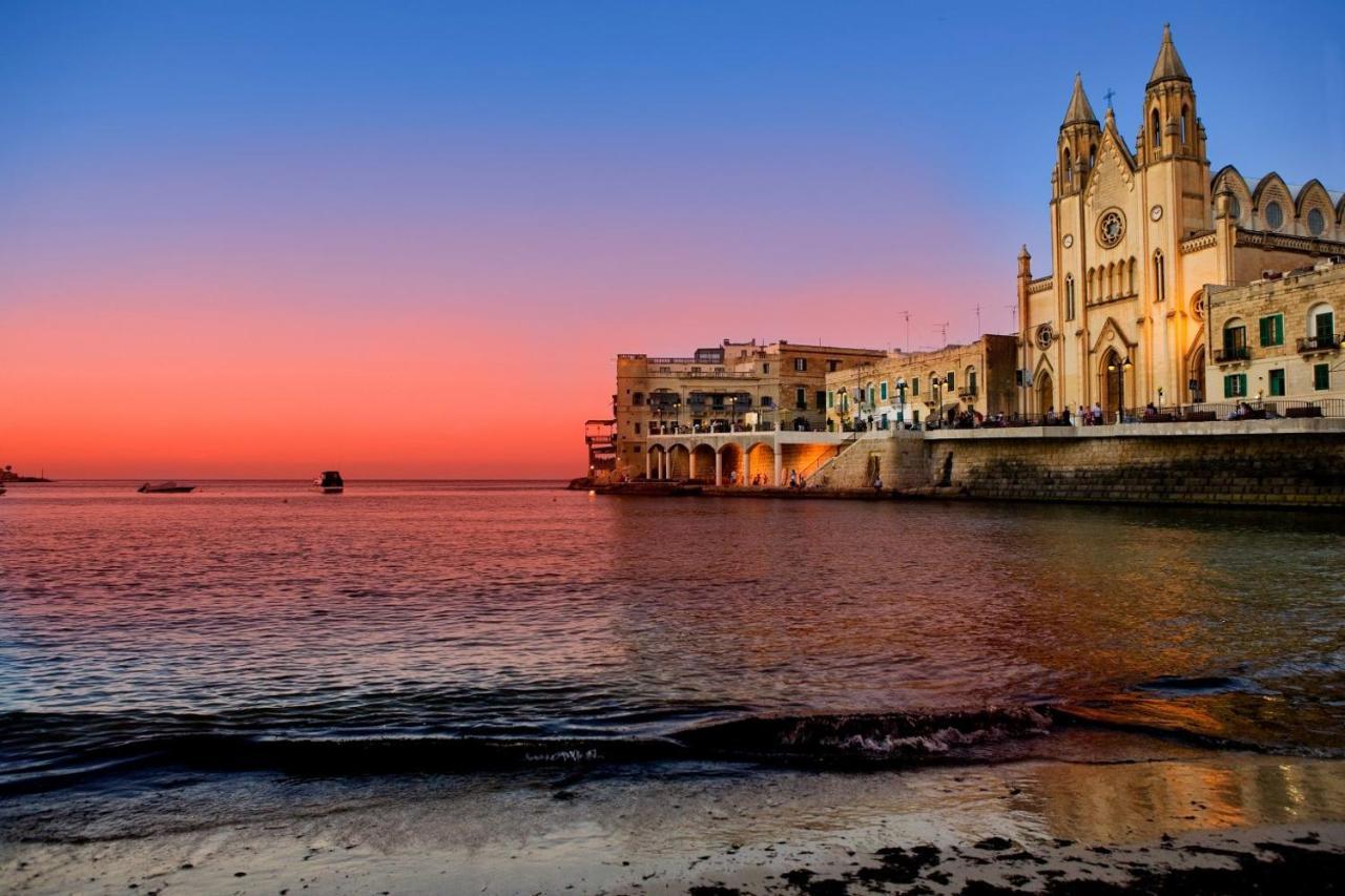 Picturesque Sliema Pad Steps From The Seafront Apartment Exterior photo